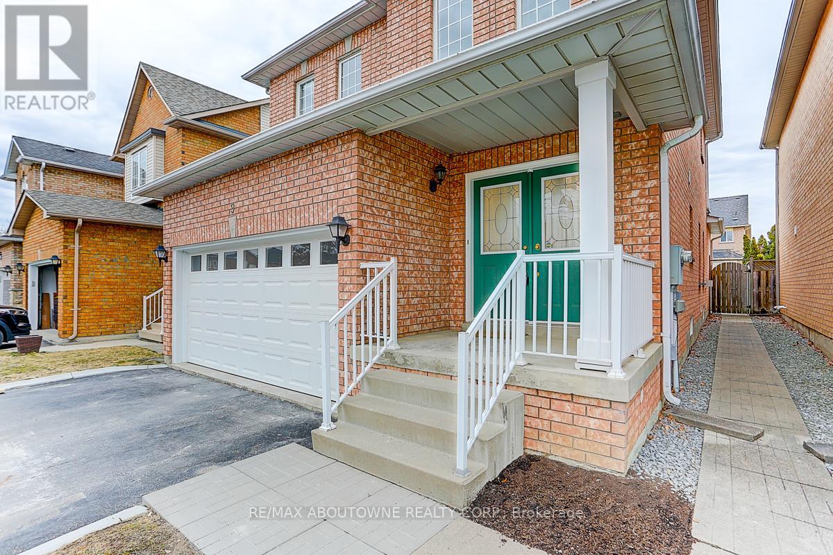 9 Belwood Boulevard, Vaughan, Ontario  L4K 5H4 - Photo 2 - N12016244