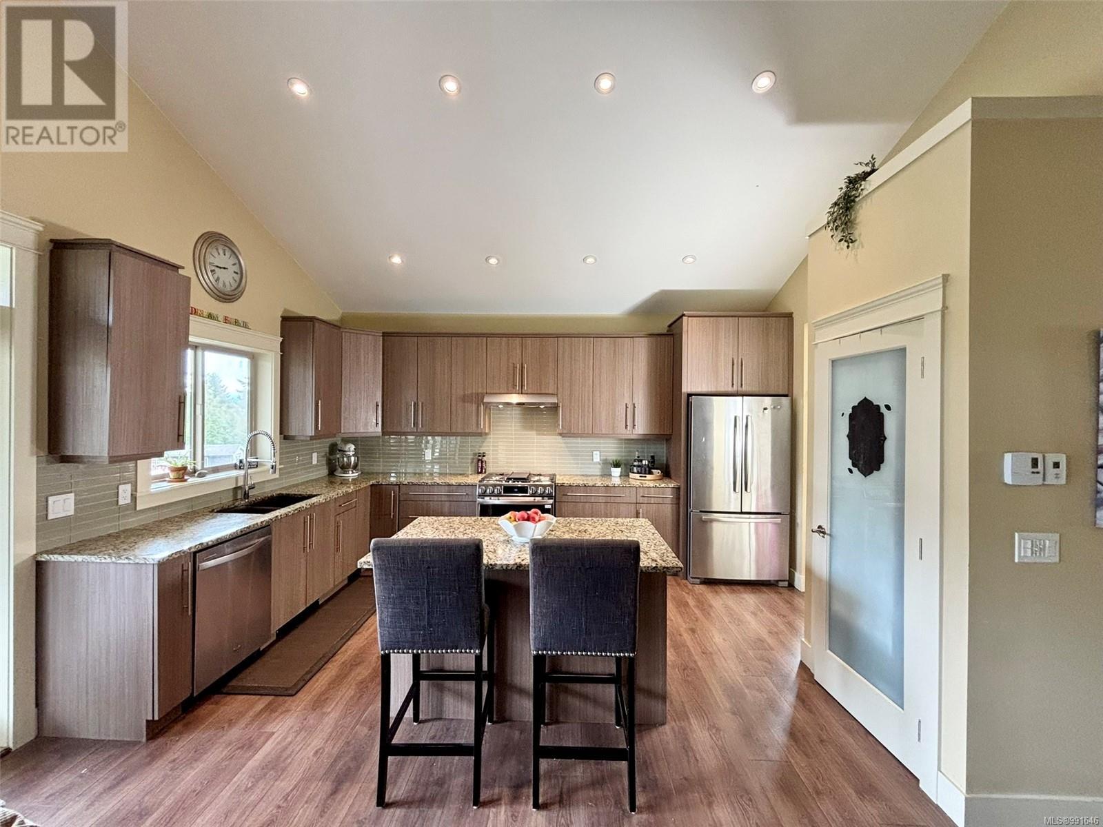 2237 Maple Ave N, Sooke, British Columbia  V9Z 1J7 - Photo 12 - 991646