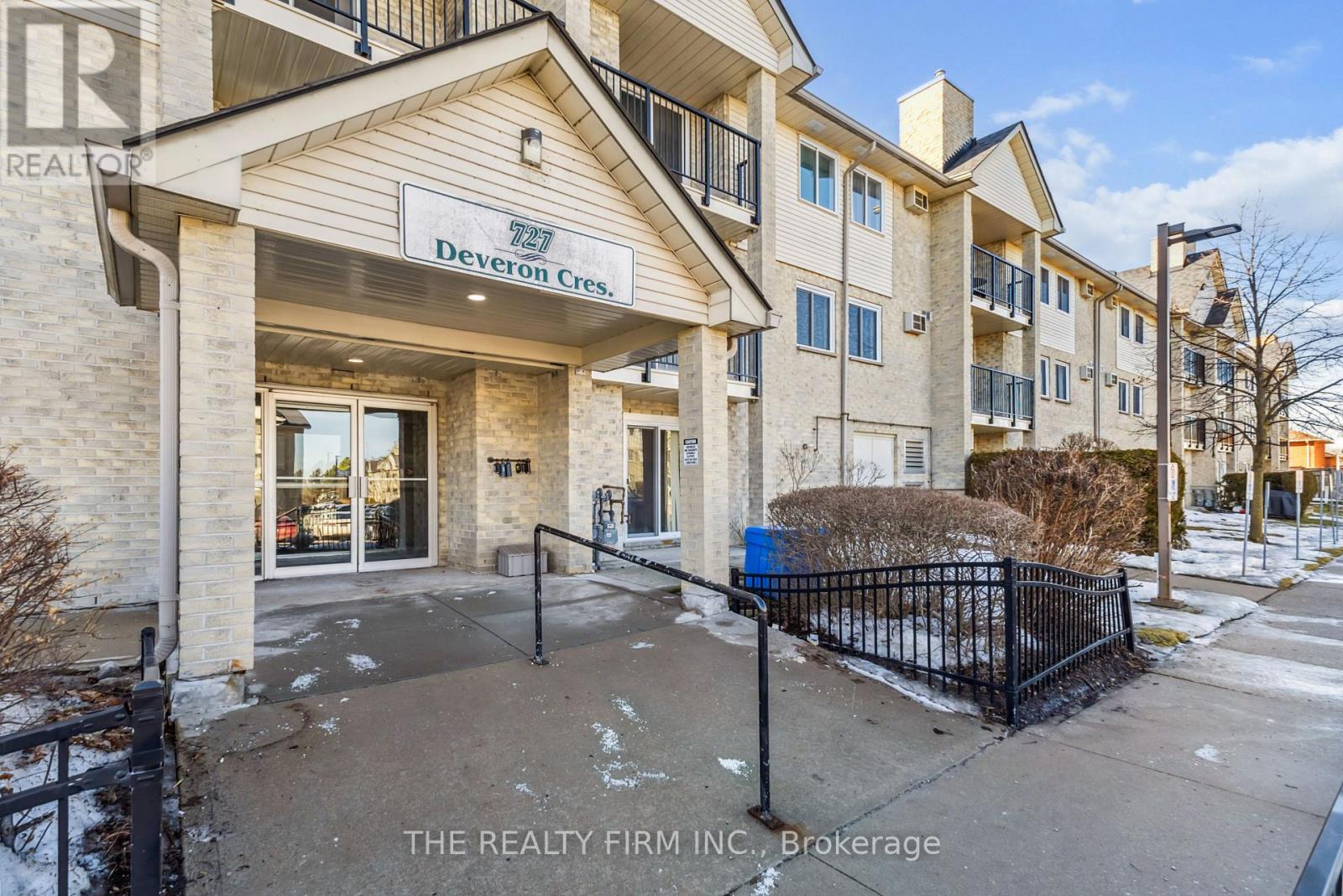 Property at 309 - 727 DEVERON CRESCENT image 5