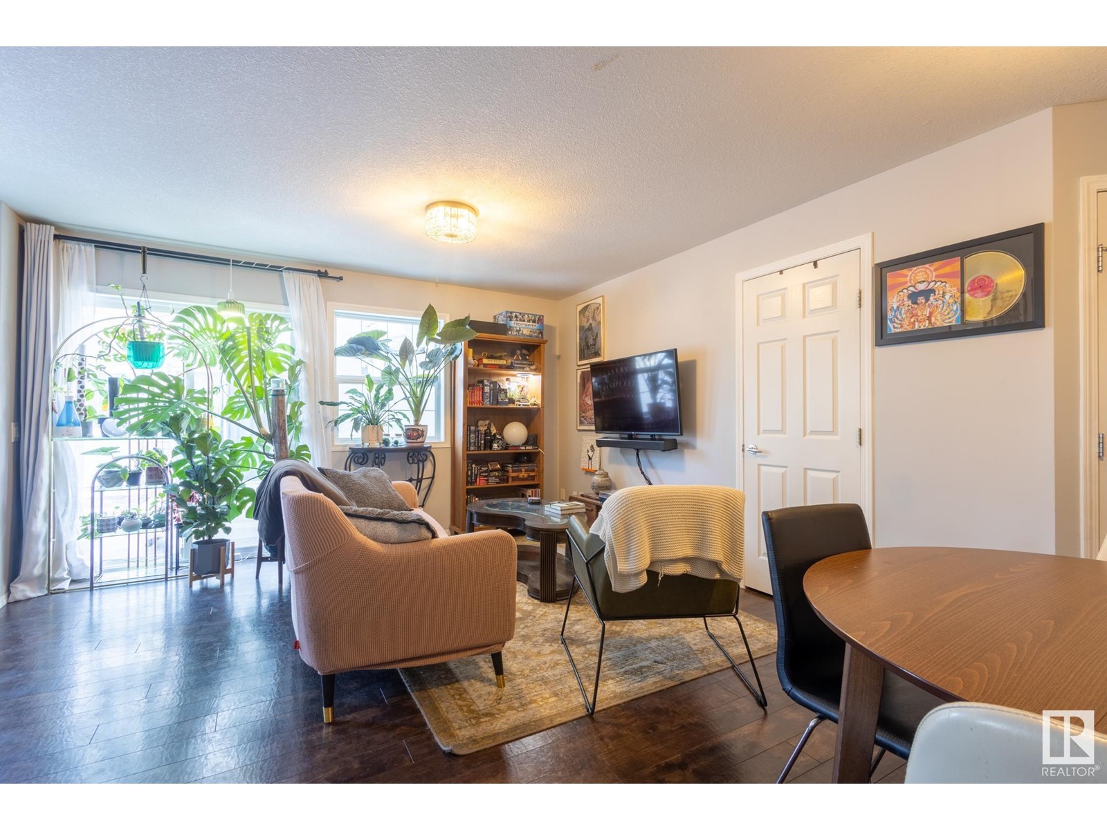 Property at #18 150 Edwards DR SW image 1