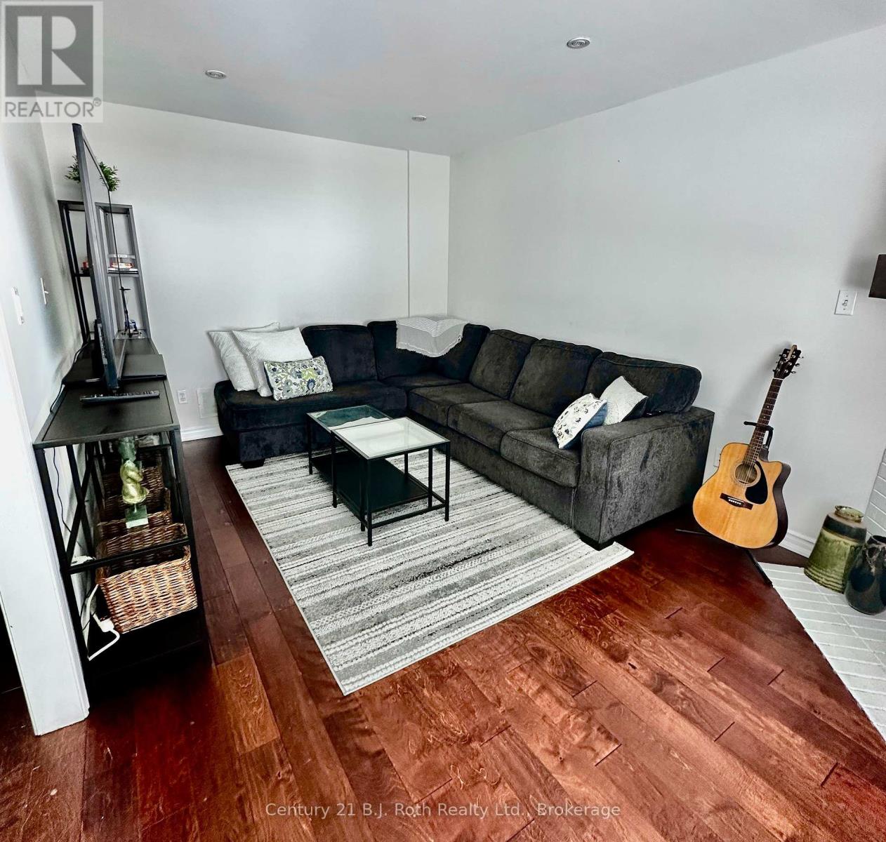 203 Ferndale Drive S, Barrie, Ontario  L4N 8A1 - Photo 11 - S12016292