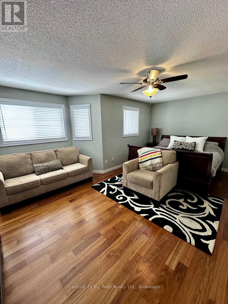 203 Ferndale Drive S, Barrie, Ontario  L4N 8A1 - Photo 17 - S12016292