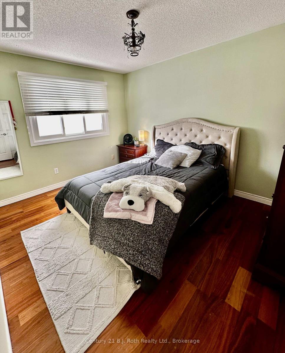 203 Ferndale Drive S, Barrie, Ontario  L4N 8A1 - Photo 25 - S12016292