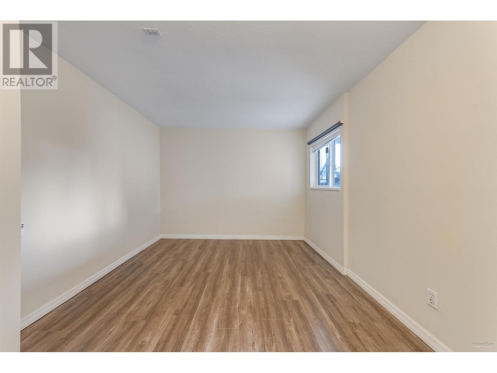7351 12th Avenue, Burnaby, British Columbia  V3N 2J8 - Photo 11 - R2977207