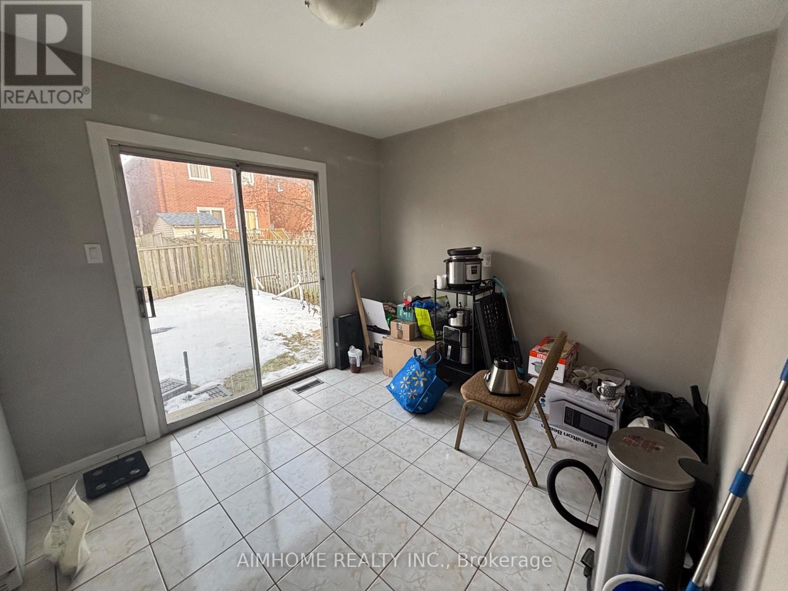 104 Homedale Drive, Toronto, Ontario  M1V 1M2 - Photo 6 - E12016263