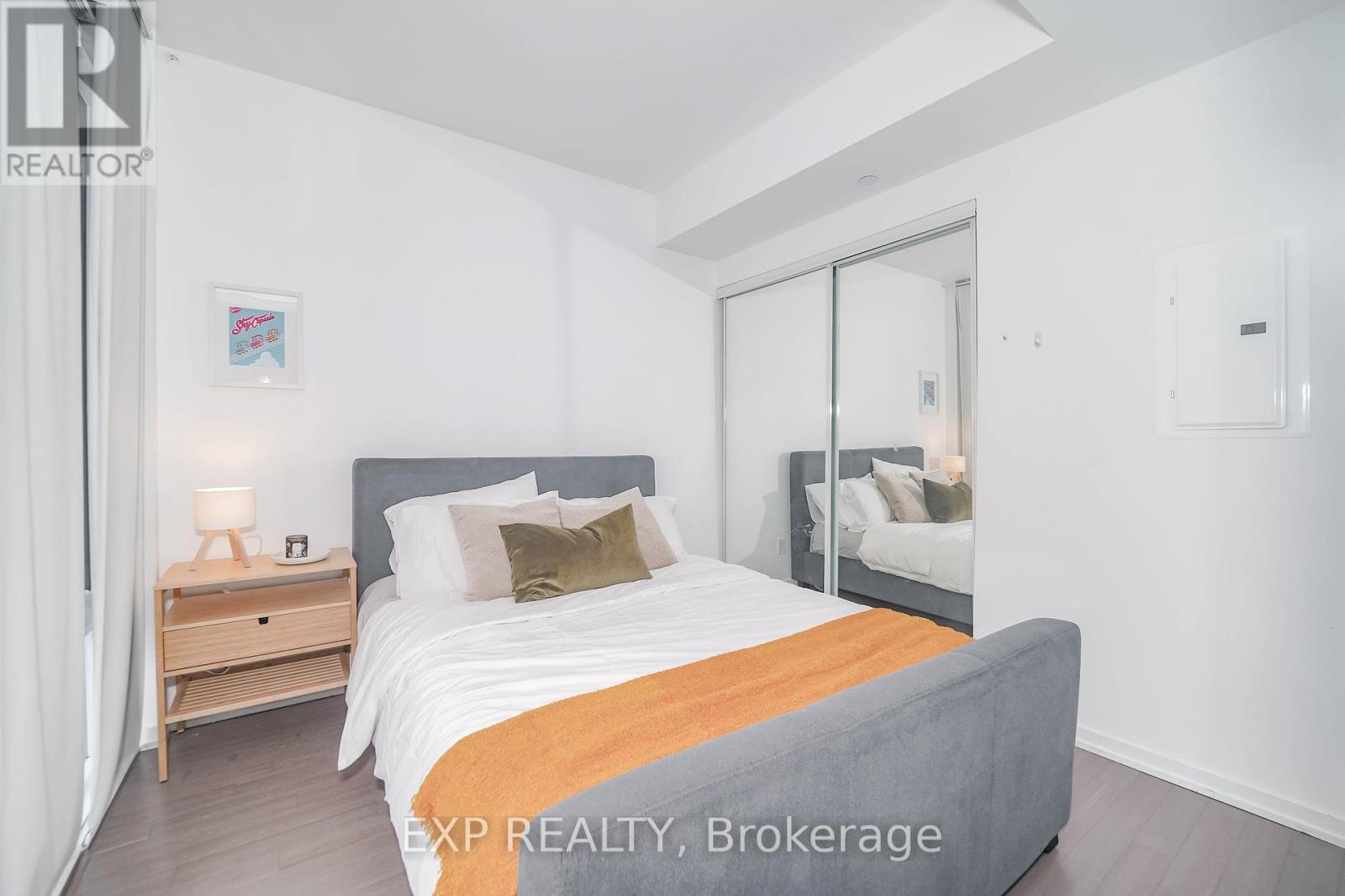 2901 - 101 Peter Street, Toronto, Ontario  M5V 0G6 - Photo 8 - C12016300