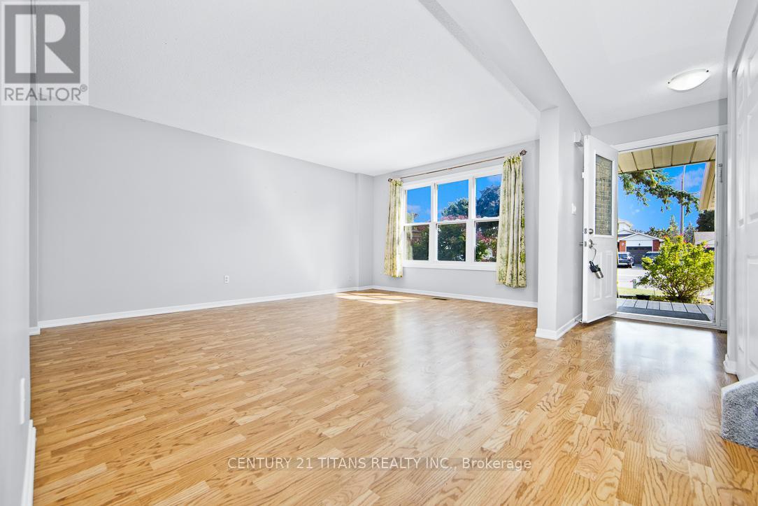 Property at 154 IROQUOIS AVENUE image 3