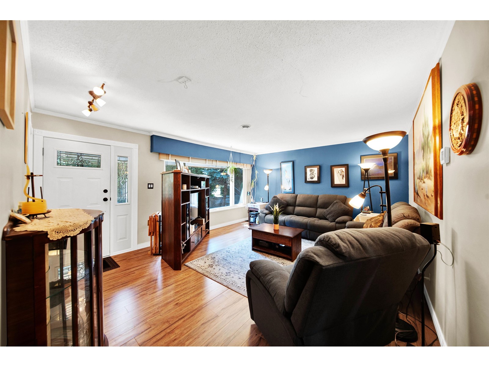 12669 96 Avenue, Surrey, British Columbia  V3V 1X5 - Photo 1 - R2975469