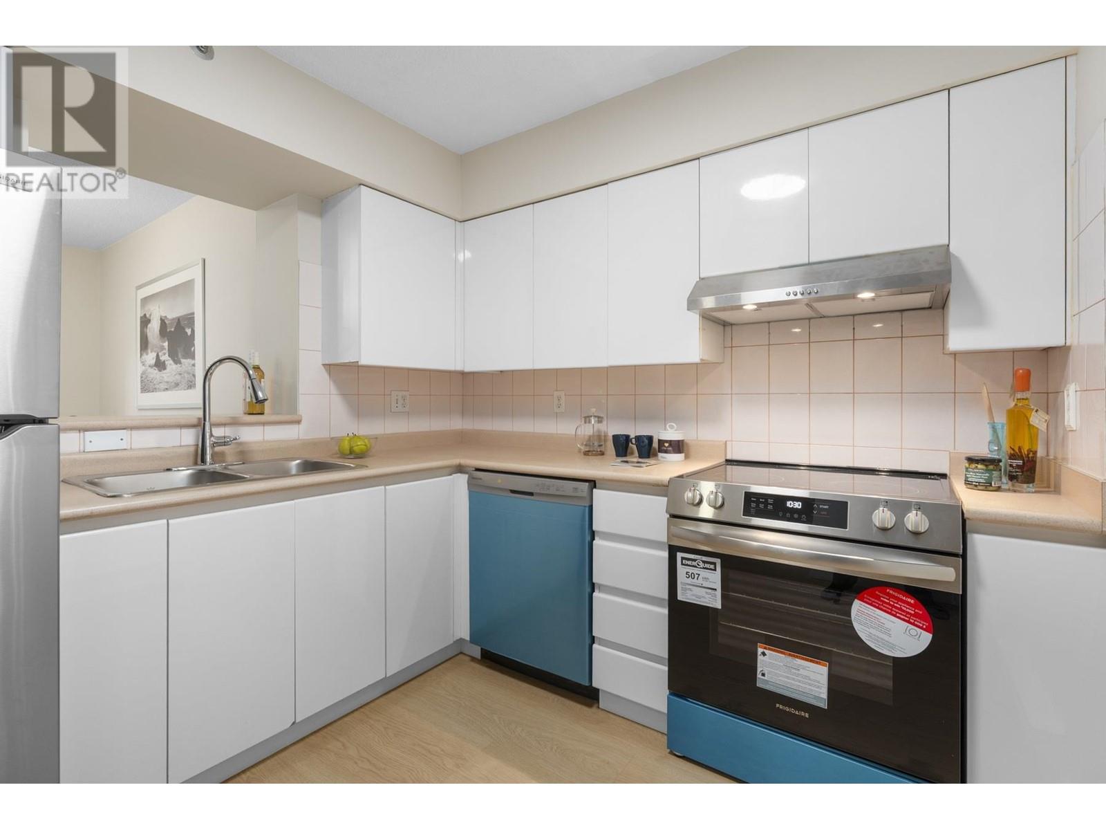 603 1771 Nelson Street, Vancouver, British Columbia  V6G 1M6 - Photo 5 - R2977121