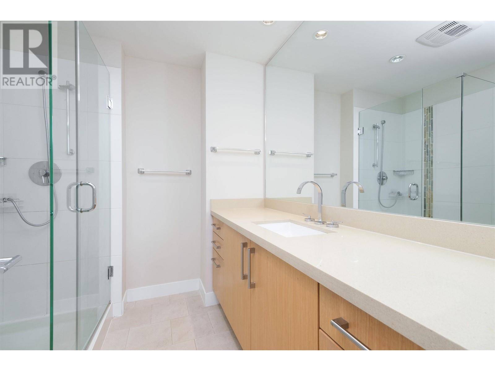 Listing Picture 24 of 40 : 1605 1833 CROWE STREET, Vancouver / 溫哥華 - 魯藝地產 Yvonne Lu Group - MLS Medallion Club Member