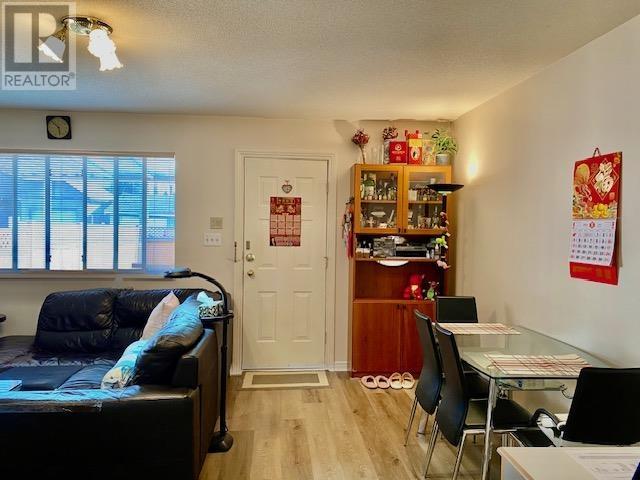 3754 Elmwood Street, Burnaby, British Columbia  V5G 1R7 - Photo 11 - R2975284