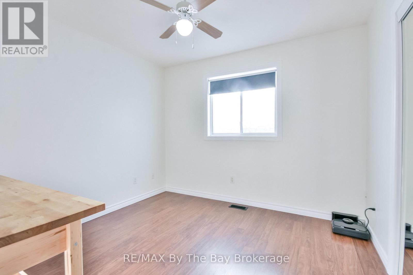 336 Robinson Road, Wasaga Beach, Ontario  L9Z 2Z1 - Photo 20 - S12016369