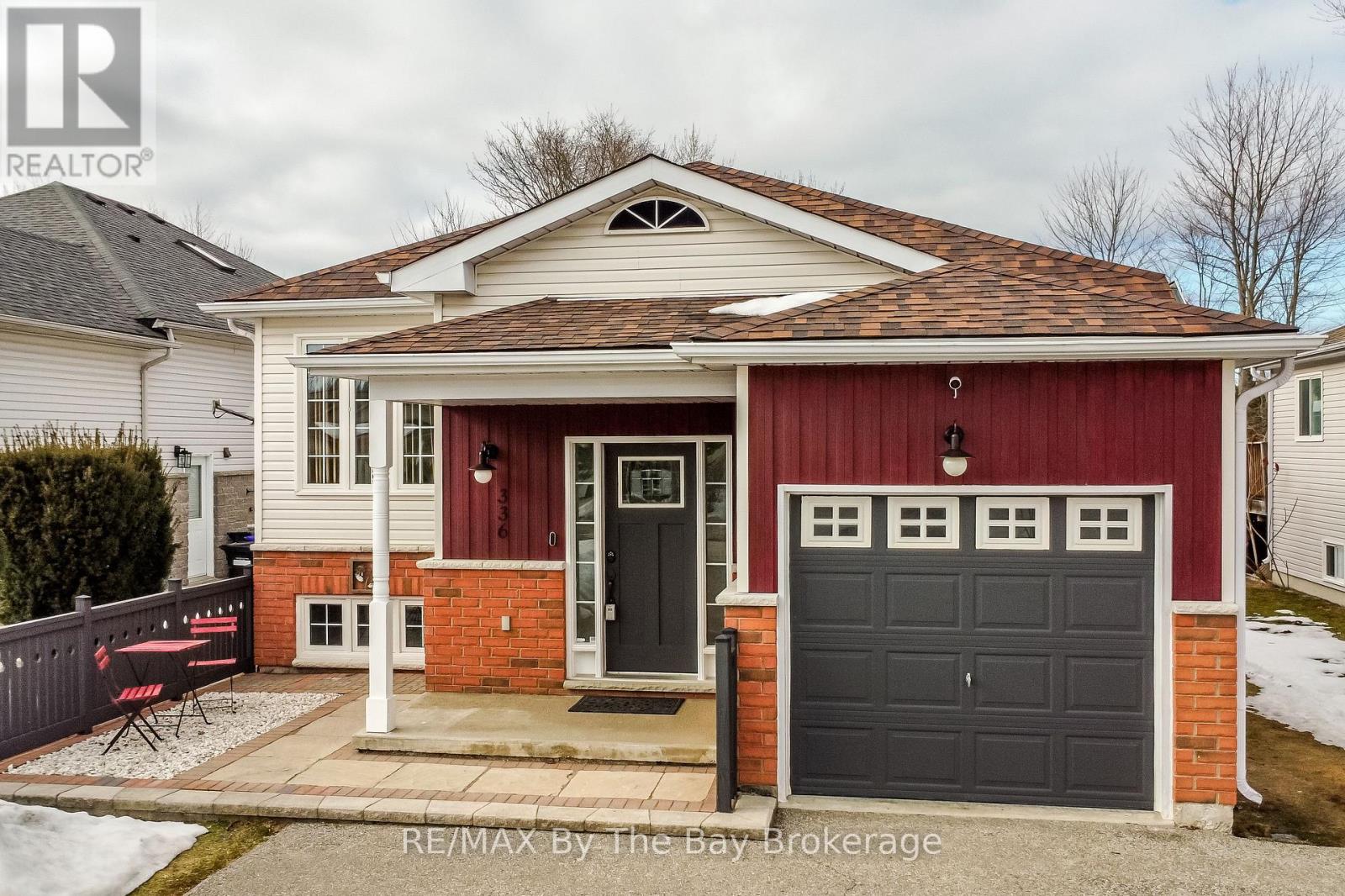 Property at 336 ROBINSON ROAD image 4