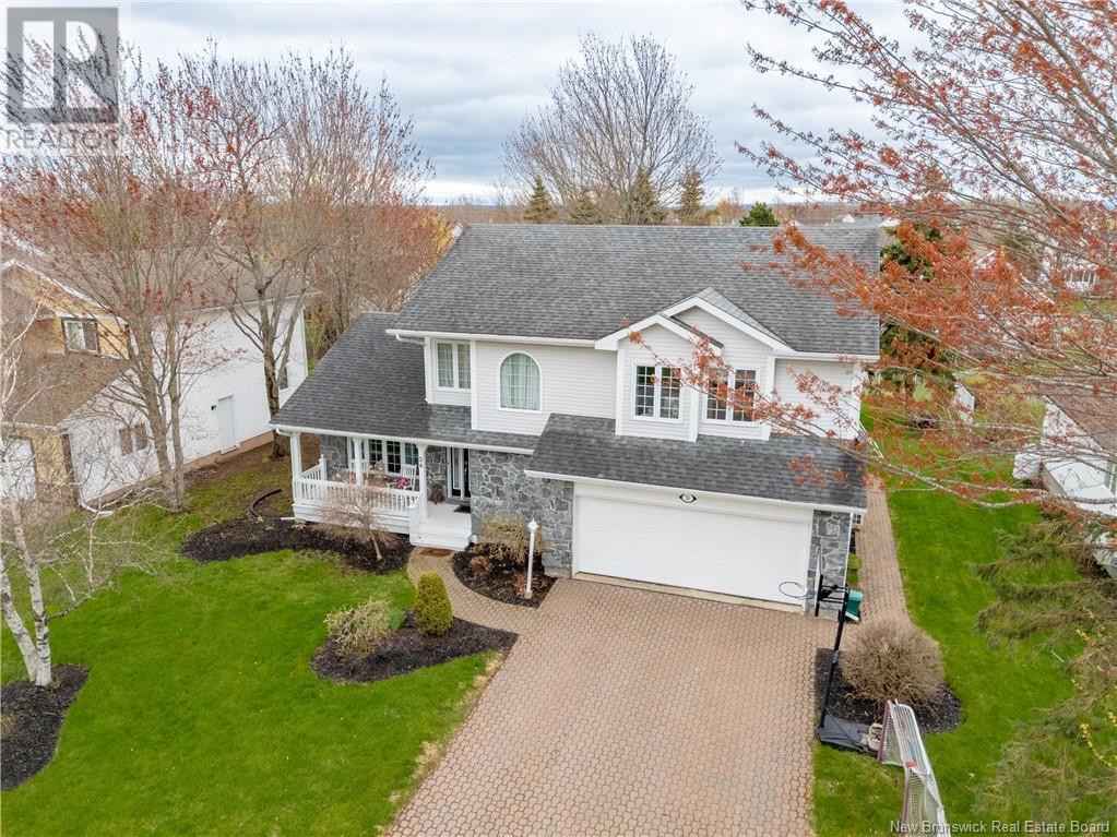 Property at 26 Driftwood Court image 2