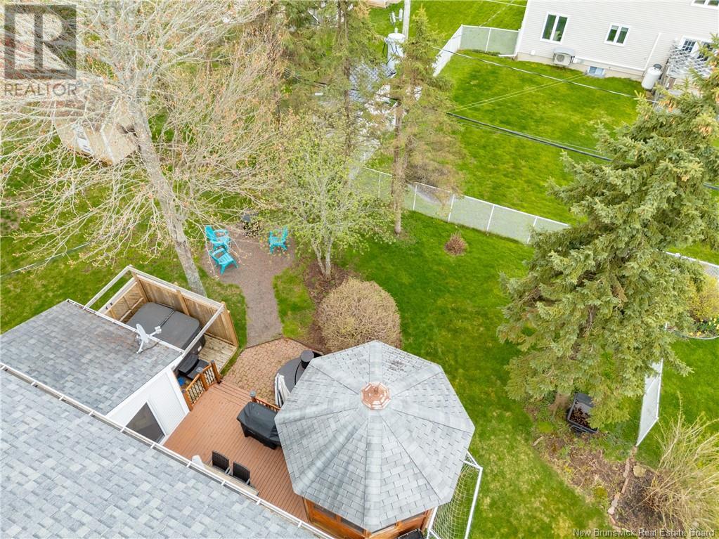 Property at 26 Driftwood Court image 3