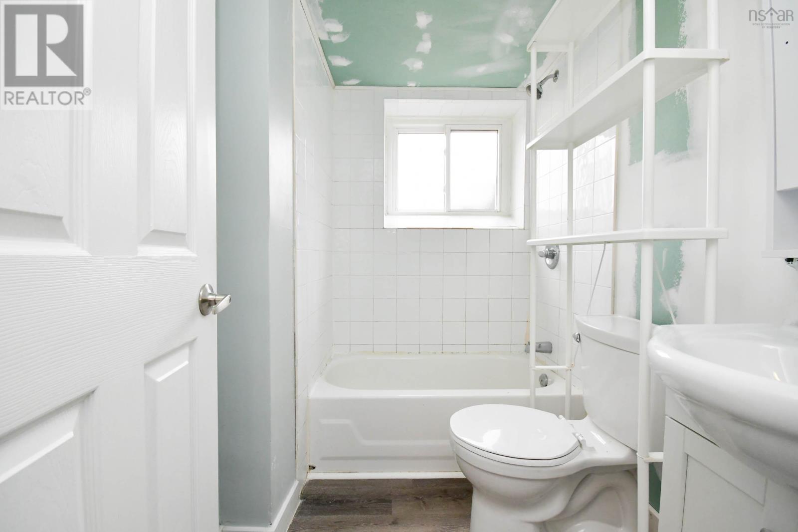 184 Lockview Road, Fall River, Nova Scotia  B2T 1J1 - Photo 17 - 202504727