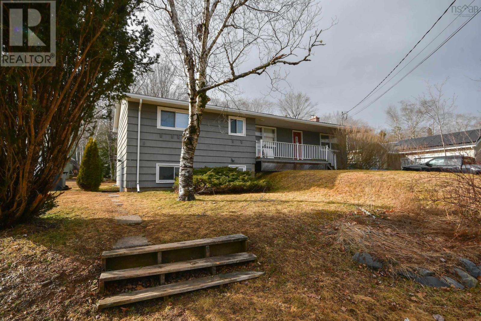 184 Lockview Road, Fall River, Nova Scotia  B2T 1J1 - Photo 2 - 202504727