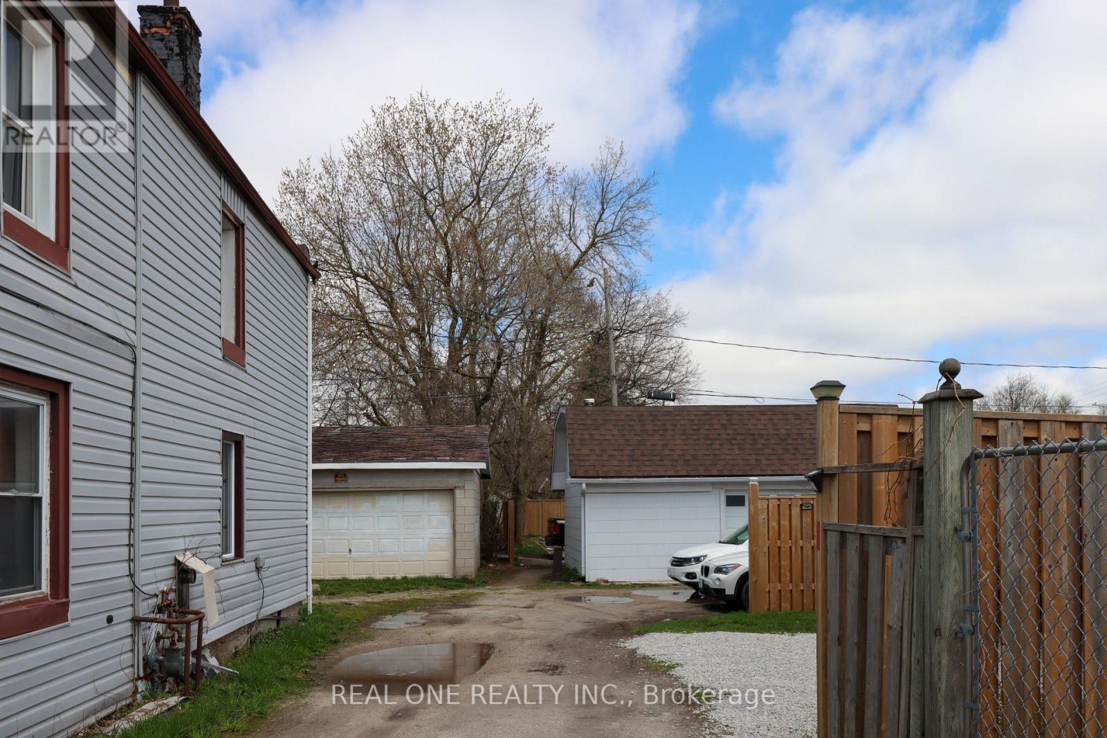 10 Mill Street E, Halton Hills, Ontario  L7J 1G9 - Photo 28 - W12016328