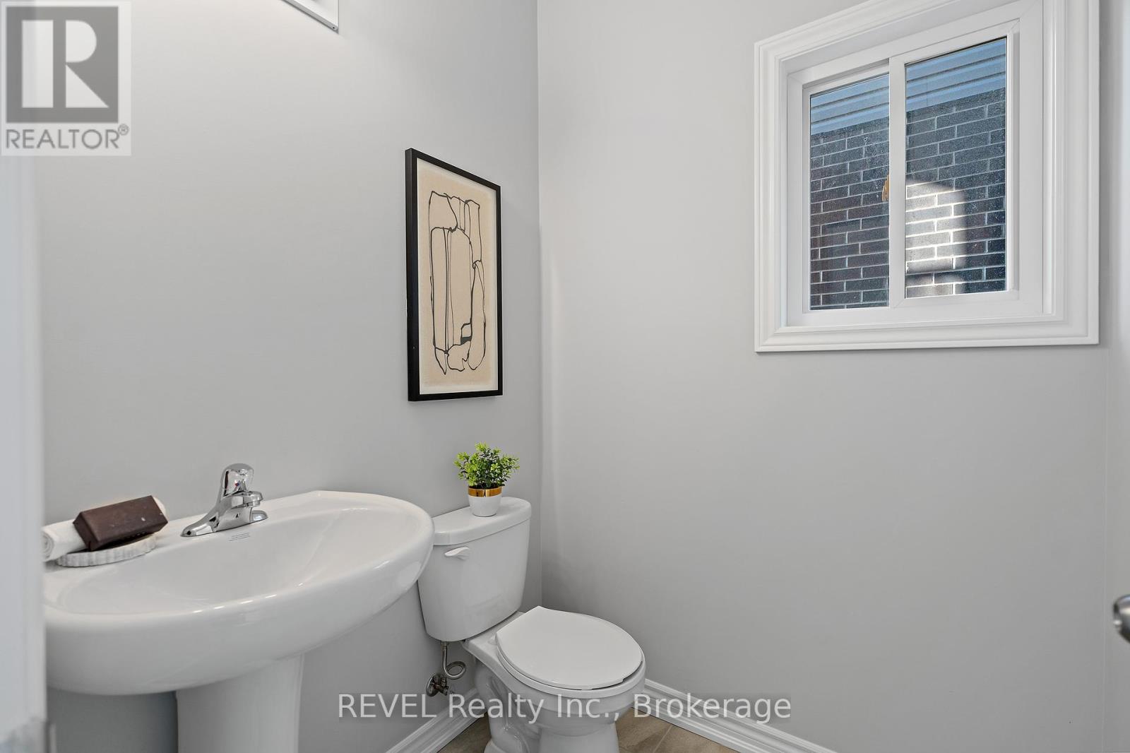 210 Wellandvale Drive, Welland (N. Welland), Ontario  L3C 7C7 - Photo 16 - X12016422