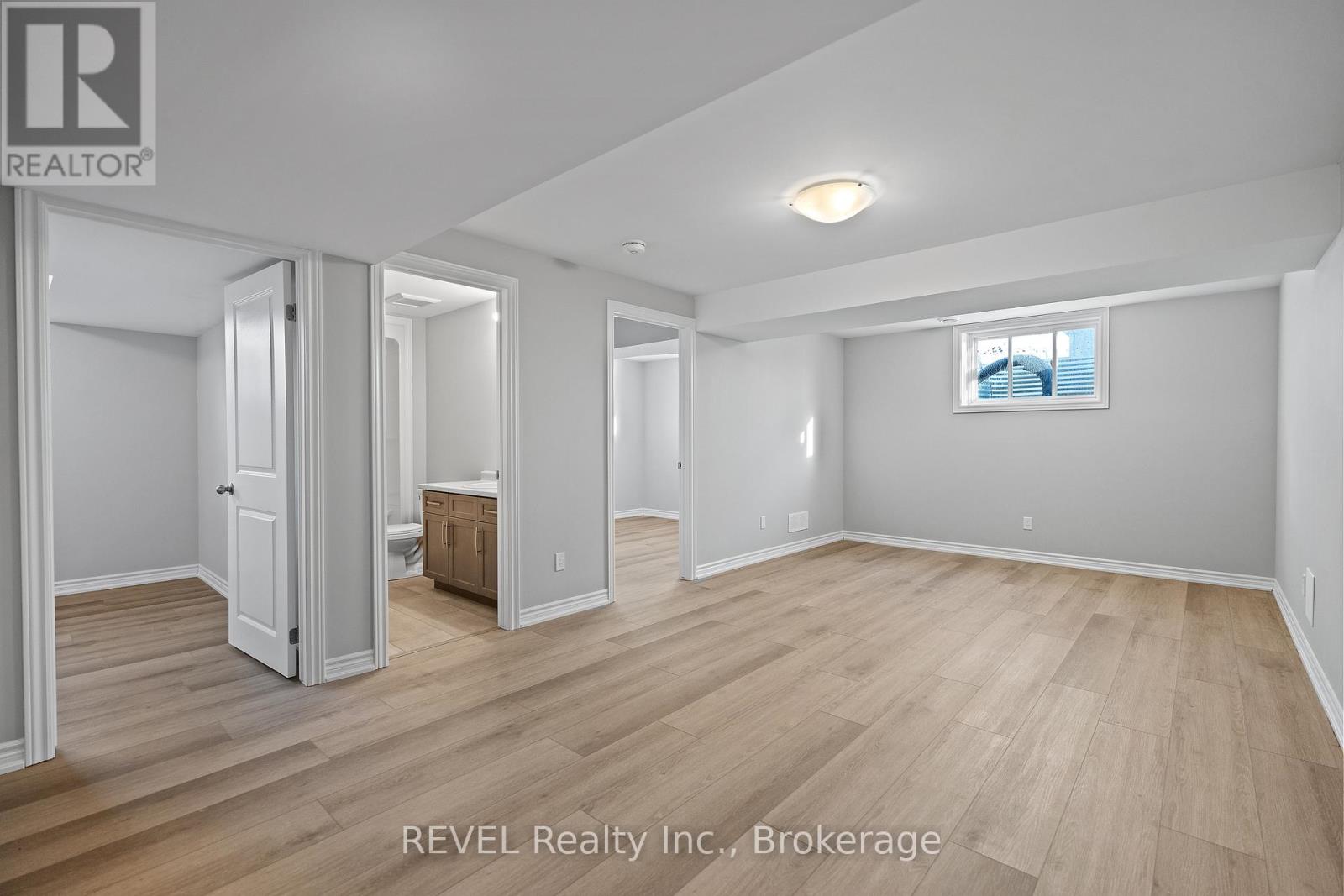 210 Wellandvale Drive, Welland (N. Welland), Ontario  L3C 7C7 - Photo 28 - X12016422