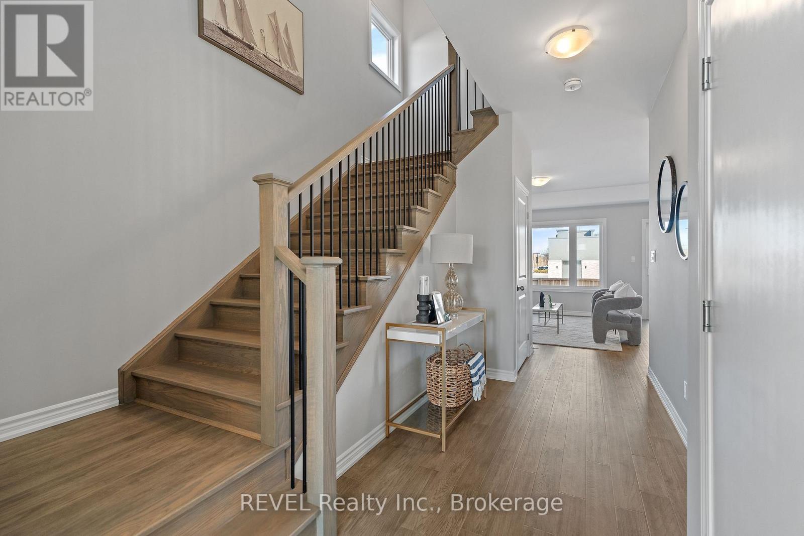 210 Wellandvale Drive, Welland (N. Welland), Ontario  L3C 7C7 - Photo 6 - X12016422