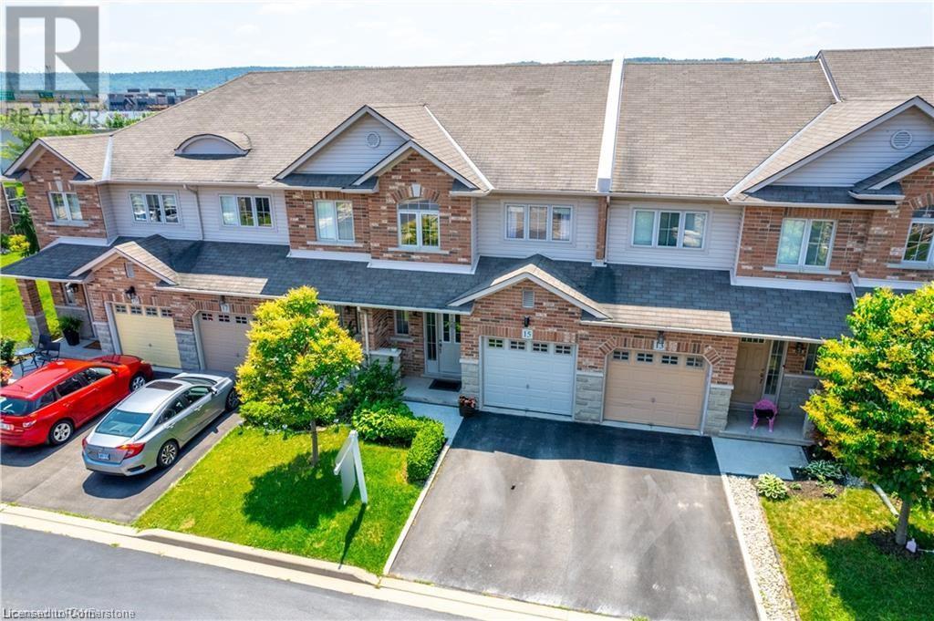 Property at 15 MARINA POINT Crescent image 2