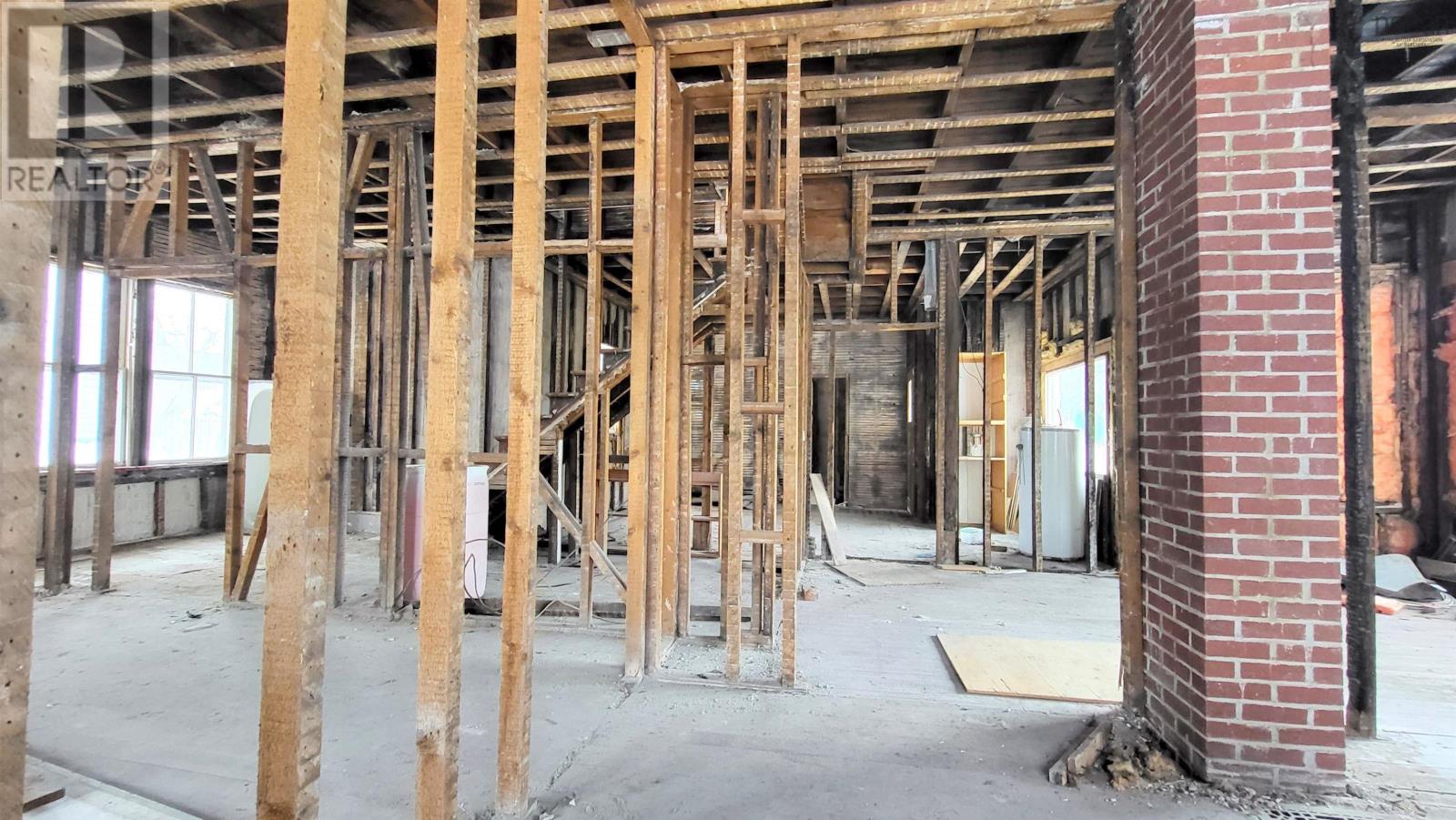 1 Belmont Street, Amherst, Nova Scotia  B4H 2E3 - Photo 8 - 202504733