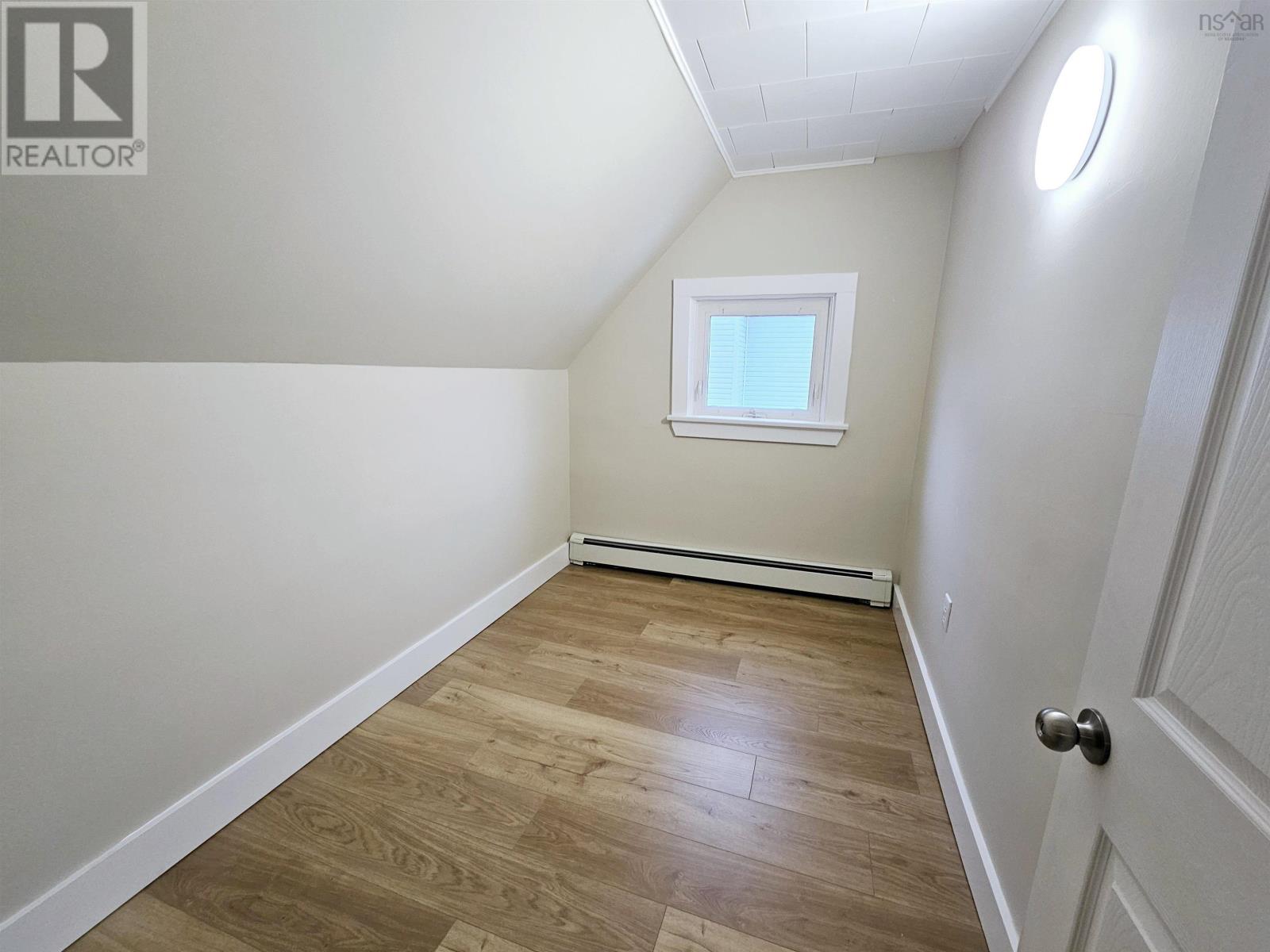 12 Convent Street, Sydney Mines, Nova Scotia  B1V 1J5 - Photo 21 - 202504738