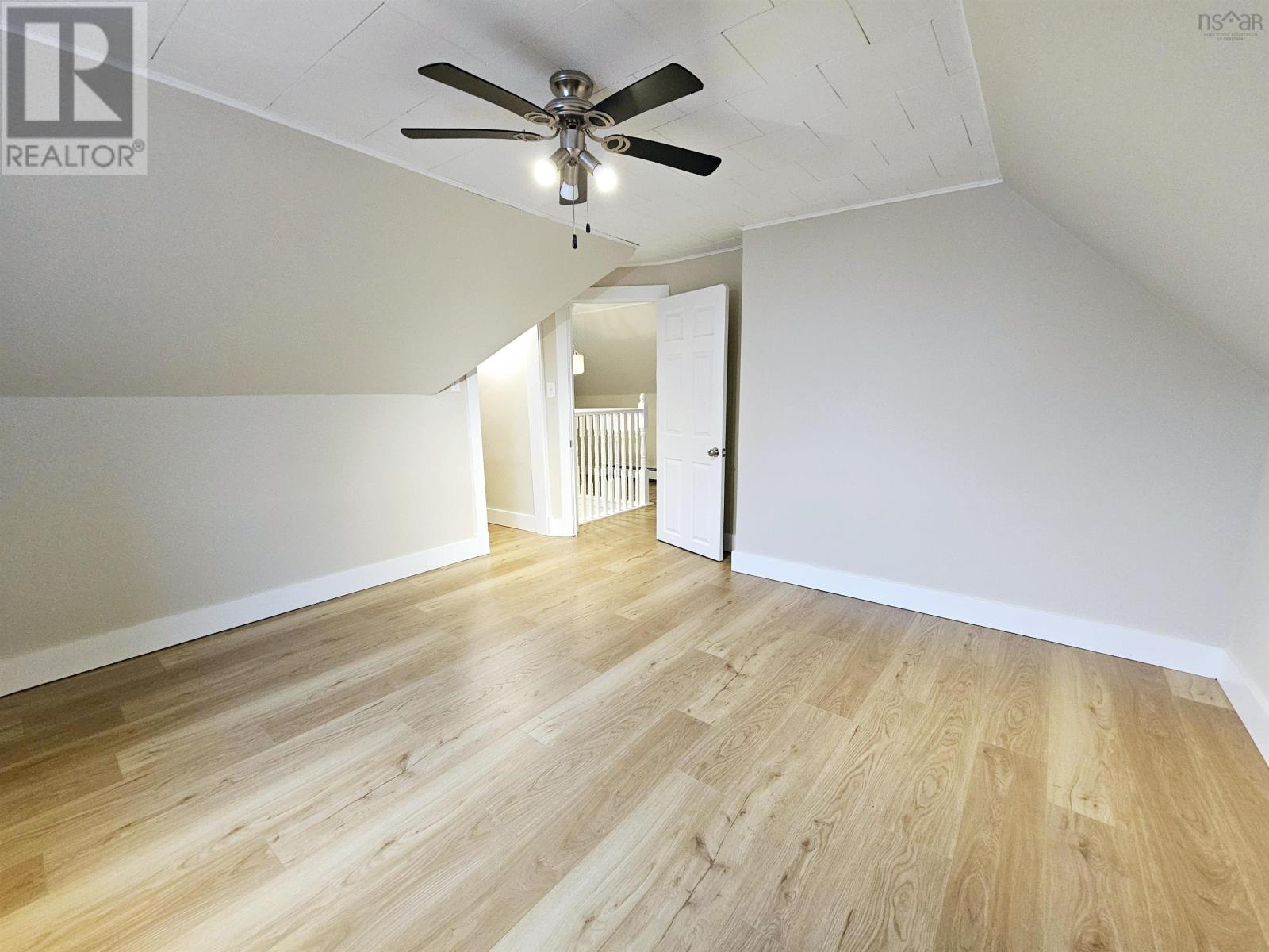 12 Convent Street, Sydney Mines, Nova Scotia  B1V 1J5 - Photo 26 - 202504738