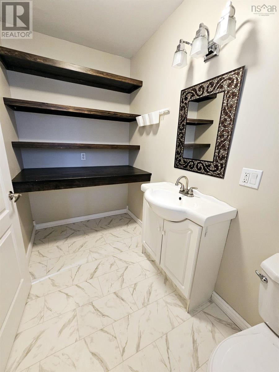 12 Convent Street, Sydney Mines, Nova Scotia  B1V 1J5 - Photo 7 - 202504738