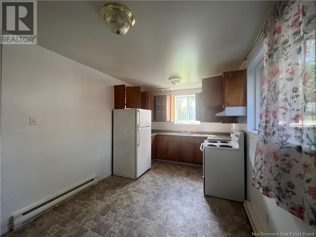 694 Appleby Street, Bathurst, New Brunswick  E2A 3L4 - Photo 30 - NB113967