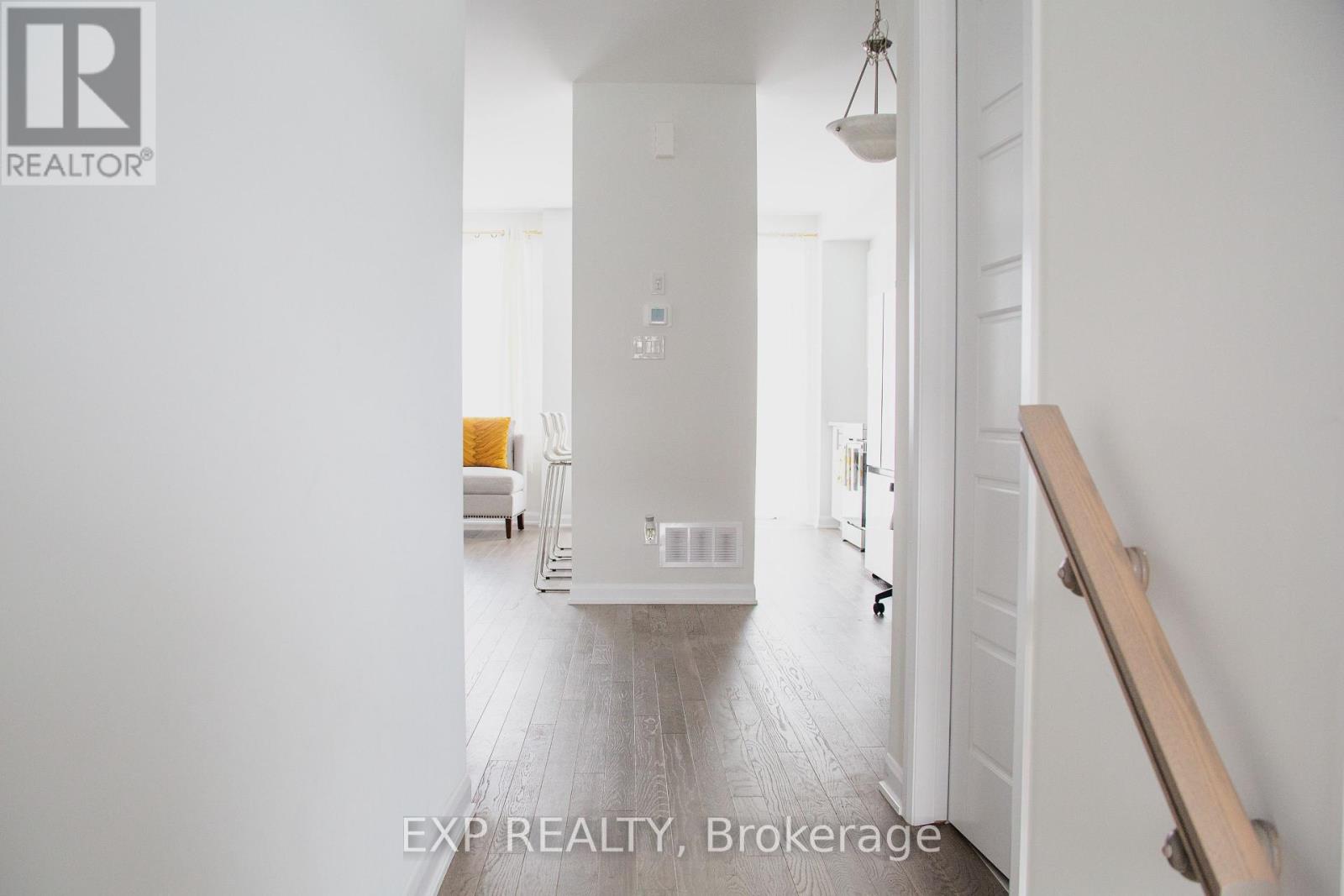 Property at 939 ATHENRY COURT image 2