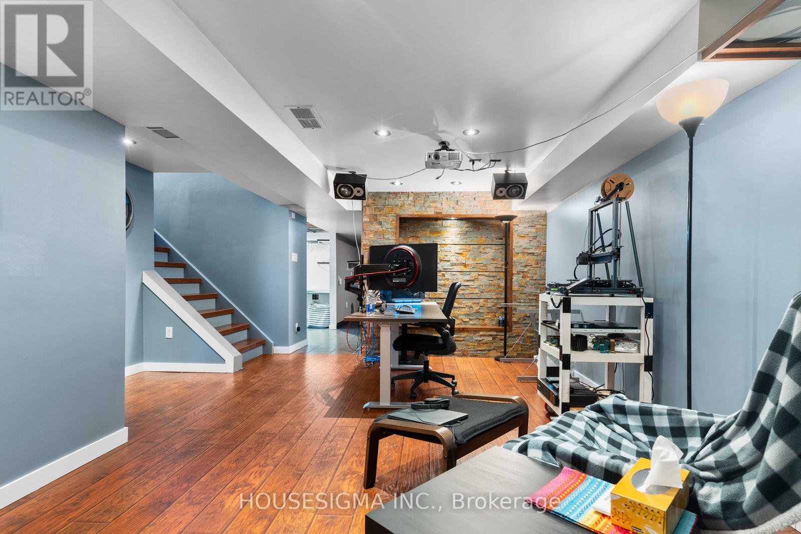 Photo 19 of 38 for 116 Kipling Avenue