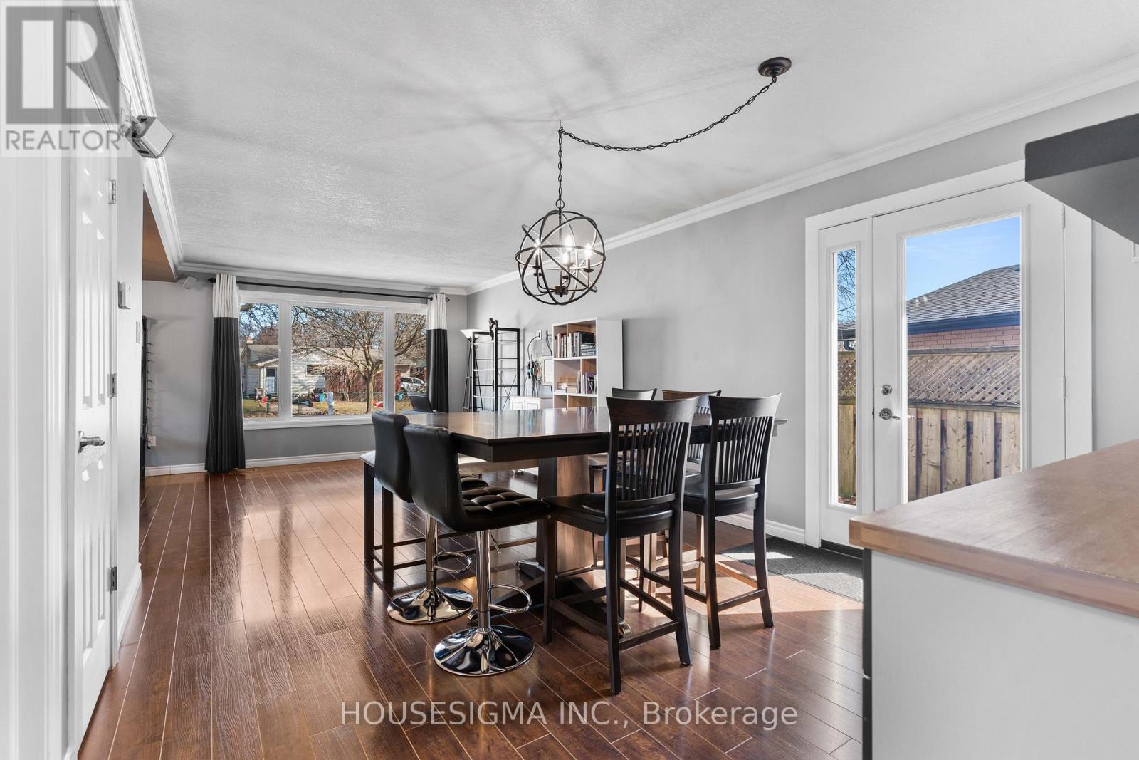 Photo 7 of 38 for 116 Kipling Avenue