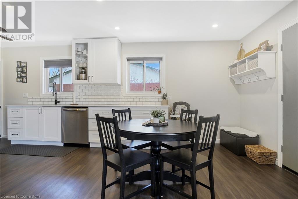 Property at 49 BALLANTYNE Avenue image 5