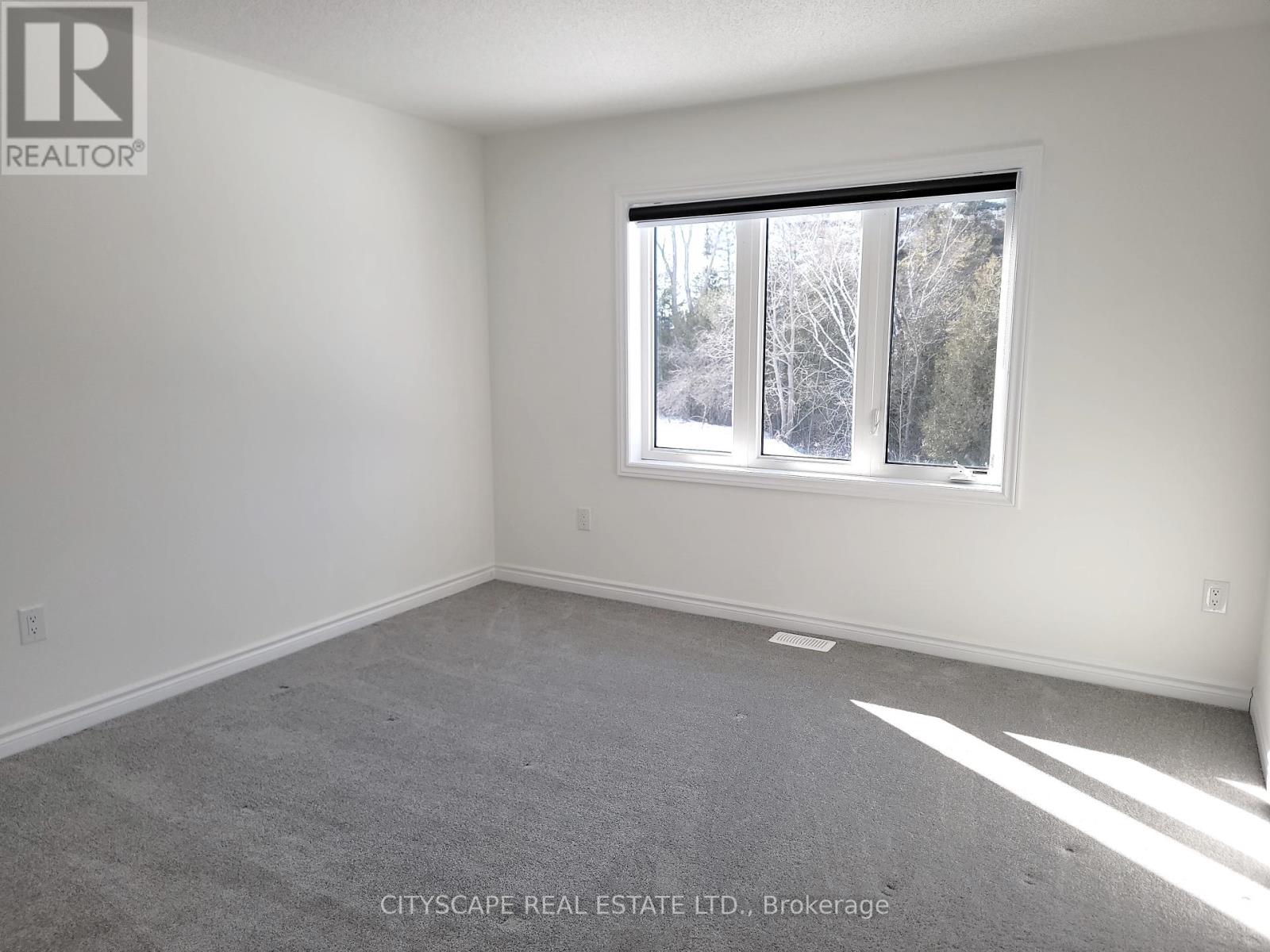 150 Rosanne Circle, Wasaga Beach, Ontario  L9Z 0N1 - Photo 31 - S12016502