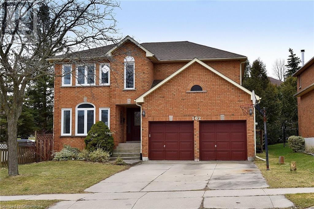 102 HUNTINGWOOD Avenue, Hamilton, Ontario