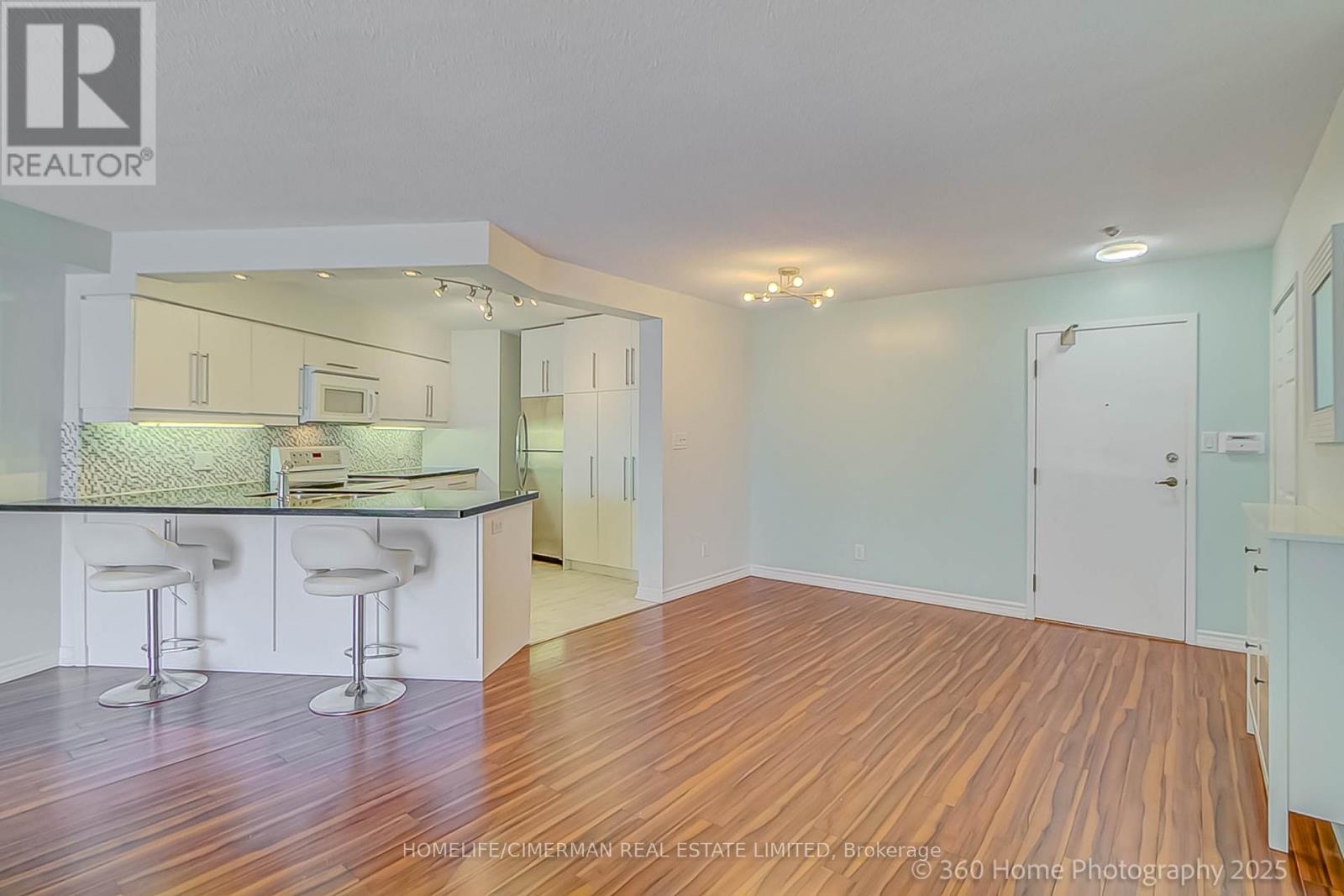 413 - 20 Southport Street, Toronto, Ontario  M6S 4Y8 - Photo 10 - W12016455
