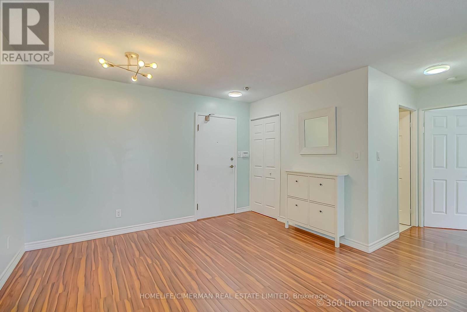 413 - 20 Southport Street, Toronto, Ontario  M6S 4Y8 - Photo 6 - W12016455