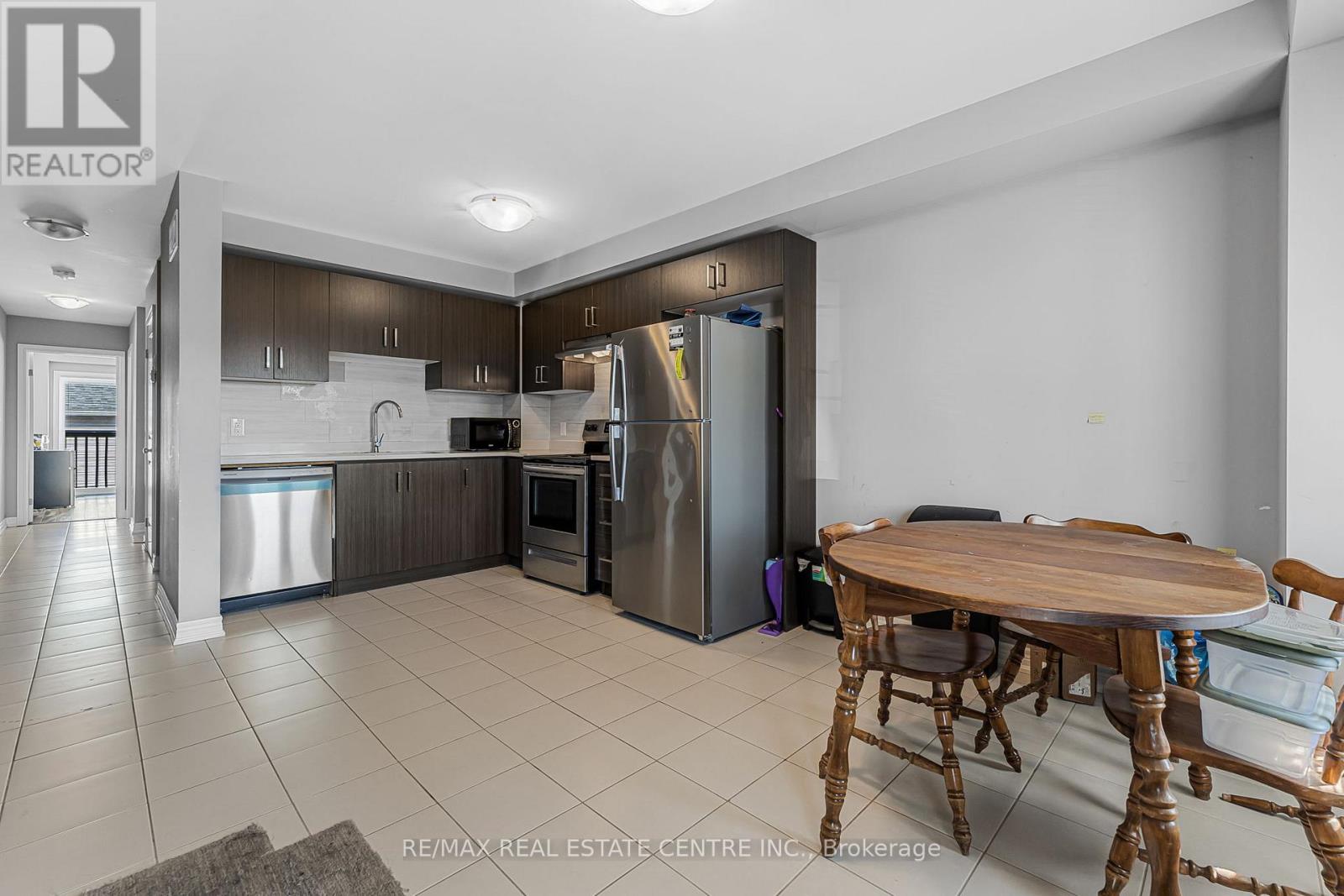 Property at 18 KING STREET image 3
