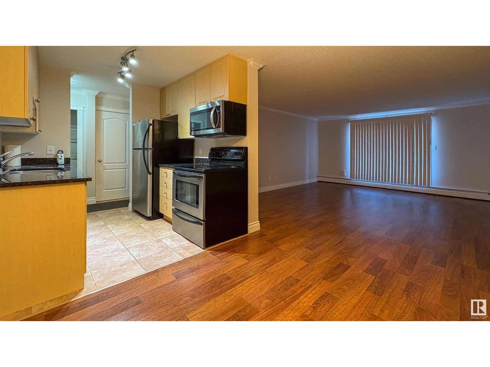 Property at #105 10520 80 AV NW image 4