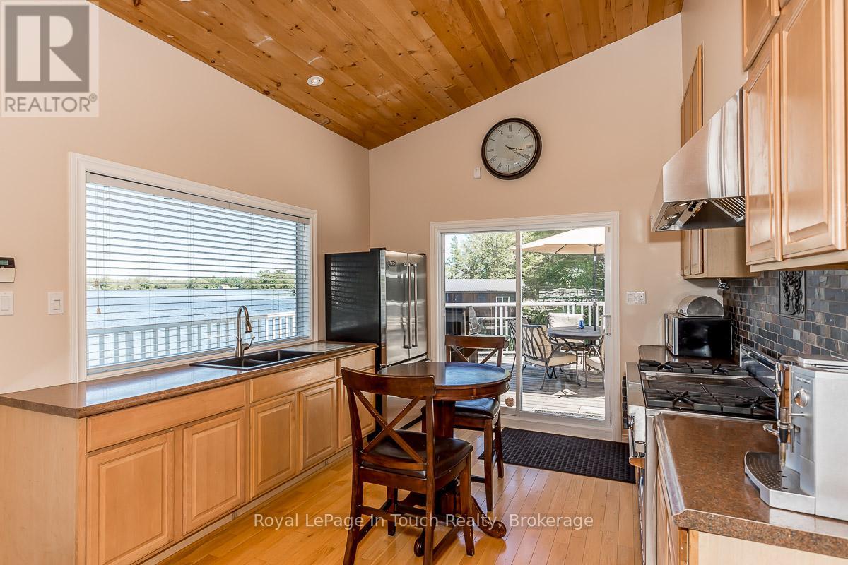 36 Yellowhead Island, Georgian Bay, Ontario  L0K 1S0 - Photo 13 - X12016553