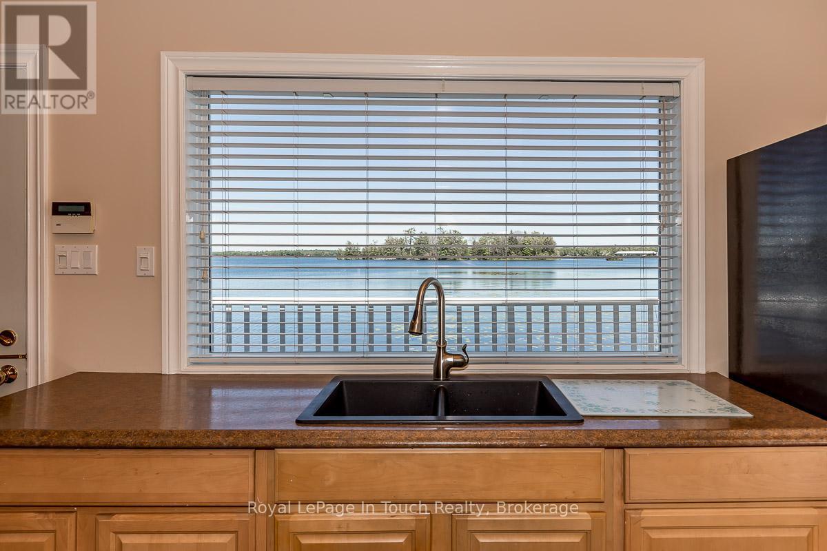 36 Yellowhead Island, Georgian Bay, Ontario  L0K 1S0 - Photo 14 - X12016553