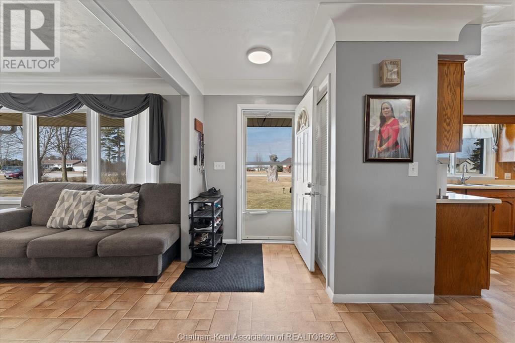 830 Talbot Road East, Wheatley, Ontario  N0P 2P0 - Photo 6 - 25005653