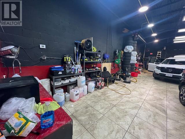 8 - 73 Alness Street, Toronto, Ontario  M3J 2H2 - Photo 8 - W12015854