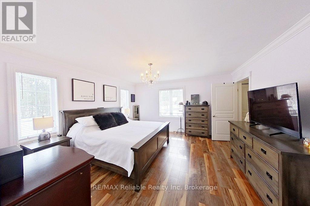 22 Eugene Street, Bluewater, Ontario  N0M 1G0 - Photo 21 - X11992805