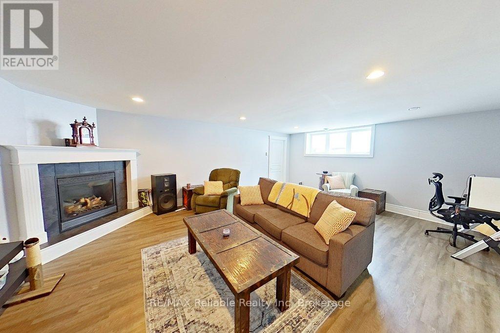 22 Eugene Street, Bluewater, Ontario  N0M 1G0 - Photo 34 - X11992805