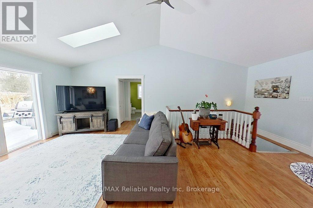 22 Eugene Street, Bluewater, Ontario  N0M 1G0 - Photo 4 - X11992805