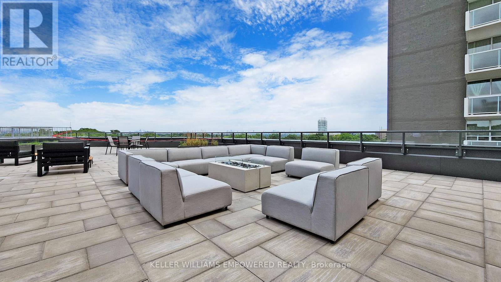219 - 293 The Kingsway, Toronto, Ontario  M9A 0E8 - Photo 22 - W12016572