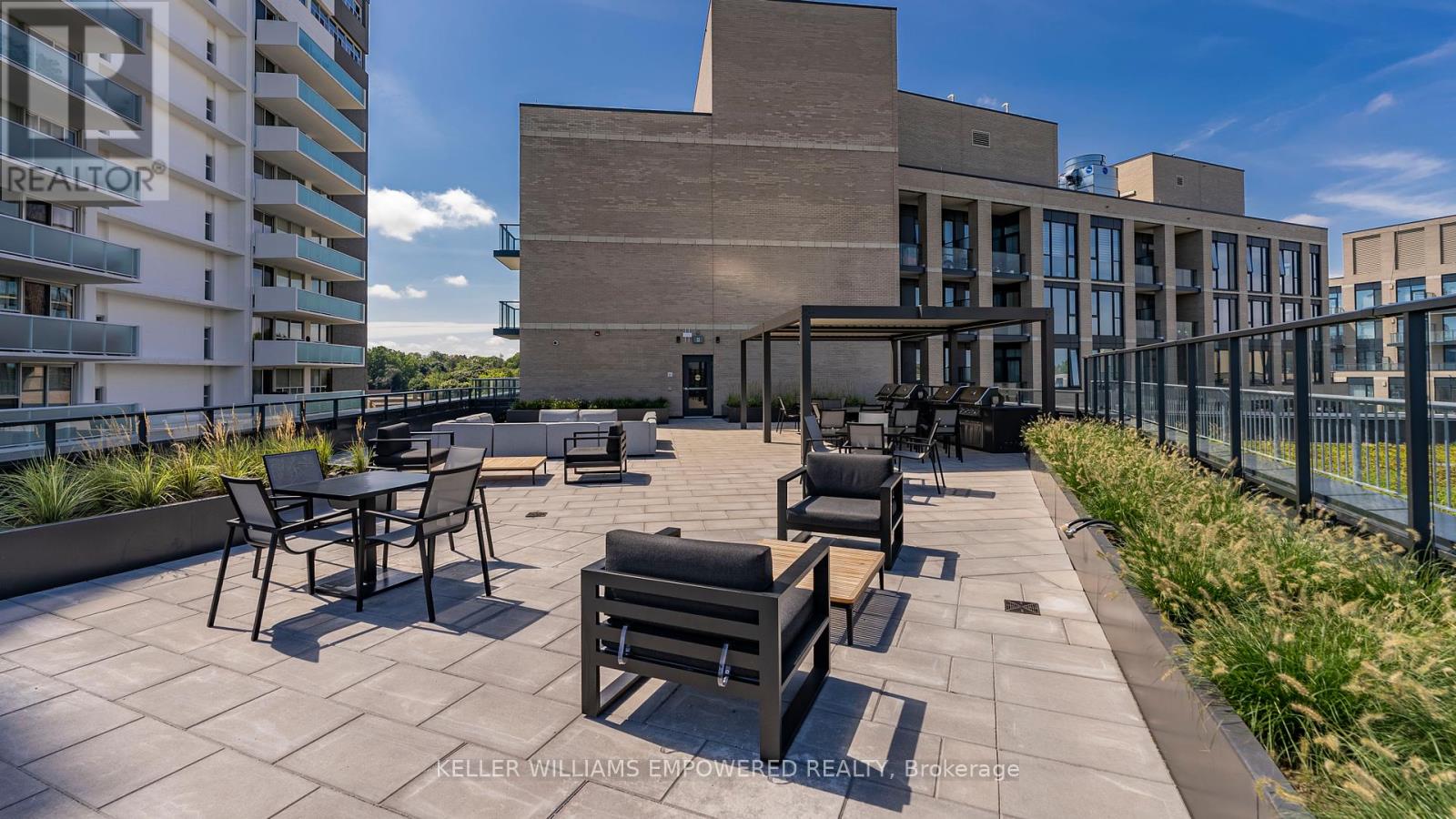 219 - 293 The Kingsway, Toronto, Ontario  M9A 0E8 - Photo 25 - W12016572